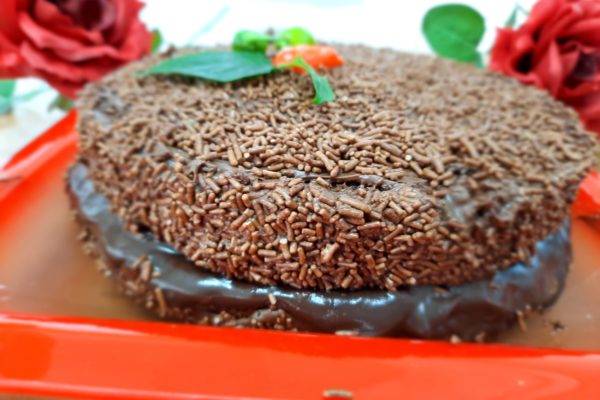 Simplesmente a melhor torta de chocolate!